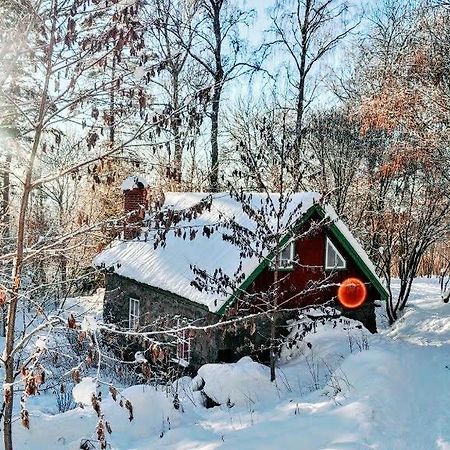 منزل الضيف Mullsjö  في Marston Hill الغرفة الصورة
